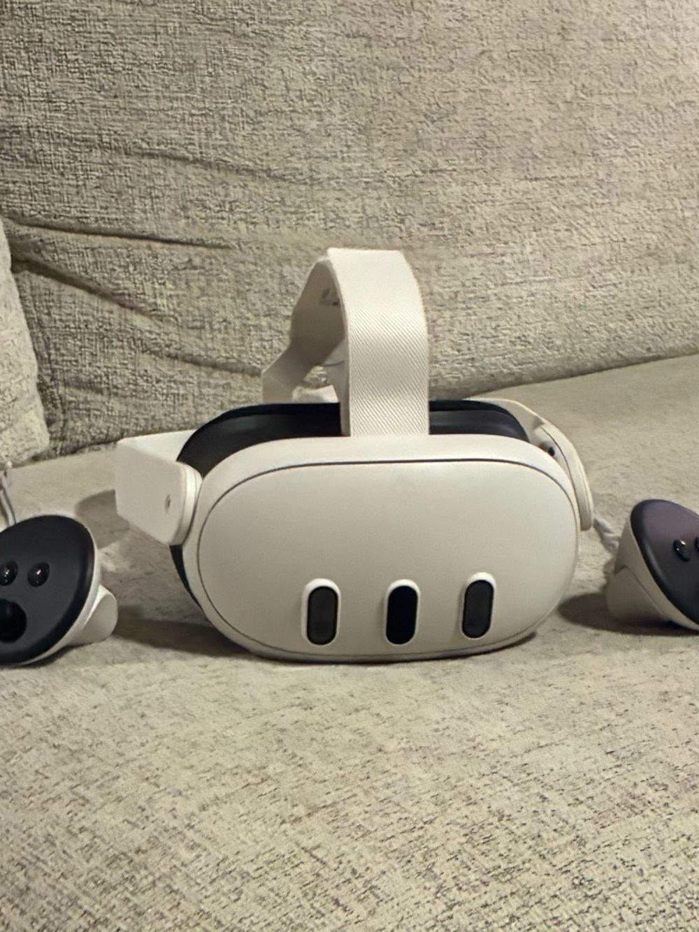 Oculus quest 3 512GB with account and accessories